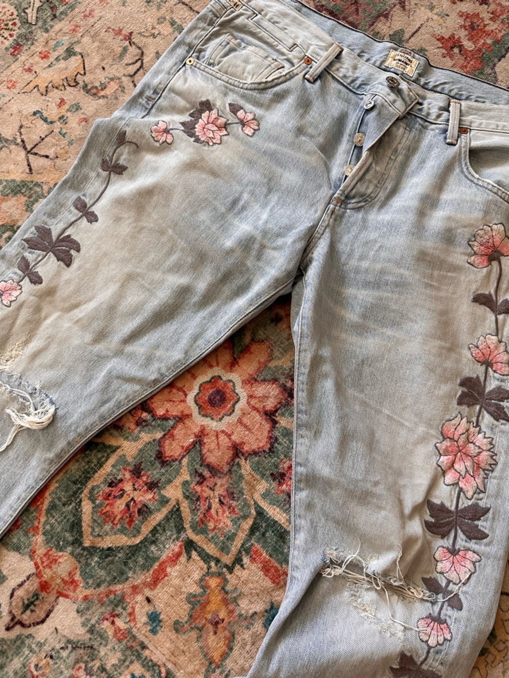Citizens Of Humanity Light WashJeans with Pink Floral Embroidery - Picture 2 of 7